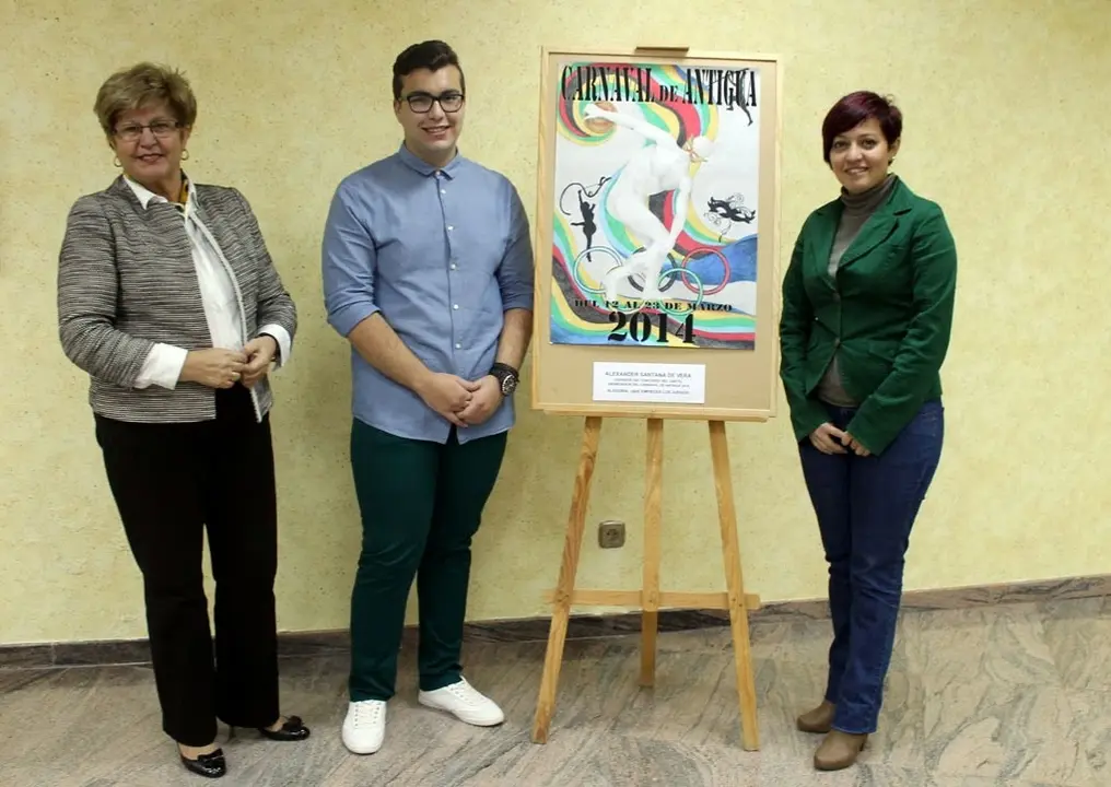 img/b/R29vZ2xl/AVvXsEguuFfbraEVJGFoLCdGDT2gI3wnnxDvIyup42t8dDtMJQwNPLeKfeBzd0lDeV6ygWAT4SKg7efgVtK2kuW1OEyQNfrZ2p6neXR4fabaaMrunezeQX9T09O3Qw4paX55Fo8RR7tQXo64cEw/s1600/Alexander_Santana_de_Vera,_junto_a_la_alcaldesa,_Genara_Ruiz,_y_la_concejala_de_Festejos,_Mar__a_Isabel_Cabrera.jpg