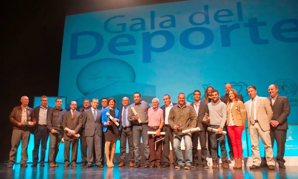 img/b/R29vZ2xl/AVvXsEhERybq4y8KqL_eXkLOQDOpZuwDJkAMhbv8sM3I-GuanYvAJmBbzaE1s854A24fwAICiaHIiNn1Xb4j_H12s_jmSIauwHCLknmn-8KFrjEdeIQ_CwcSWWdWyVjeR2r3Vcwo16thzs-13xU/s1600/premiados_gala_del_deporte_2013.jpg