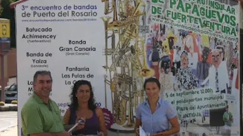 img/b/R29vZ2xl/AVvXsEhqcEharc8PzE8n_9tVJp8I7xq476bjKQWzxTfm-Dtp8EhvGuFgxnF9SDVGo3Z99XZO3lJqJpqOLQ07hl1EbnrvC80FN2WNH02VvDSRxj-nWeAsENsa-ohg2eKJVgikj9AVBVWtQc7qSck/s400/3_ENCUENTRO_DE_BANDAS.1.01-09-10.JPG