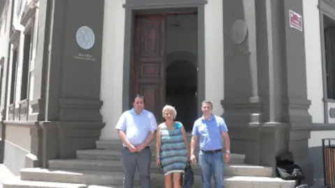 OLYMPUS DIGITAL CAMERA