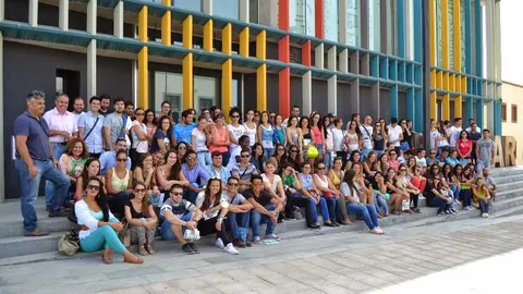 img/b/R29vZ2xl/AVvXsEiDNAYPD3BFI_IR2hWnmTKFSaXa4hyAcrsNyQ61OD4YSluYkPnDNjR8qcIHJXpAkfMC3nQJd5eDjRld_p4rPlP5TX-b8ONbfpf5kD0ZzJPSTqBsLGbyrXmDae4xHdpV8w6D-ZS9wp53_f4/s1600/grupo_de_alumnos_en_pr__cticas.jpg