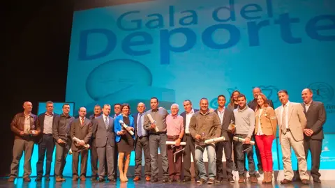img/b/R29vZ2xl/AVvXsEgad1QDvOSJoqmDfYvJrkhlg3YMB_gLBHTpIhrpdzQjdQ3Mkwy2B3jTZo3uMpwqEDRsXGo2xs6YuNcxLBbH2kqAvwMoToGlYkusppxZJGxmZ42Us_D-FDNQpxg4Q7sZhL0fGz0E3tgc3Lc/s1600/premiados_gala_del_deporte_2013.jpg