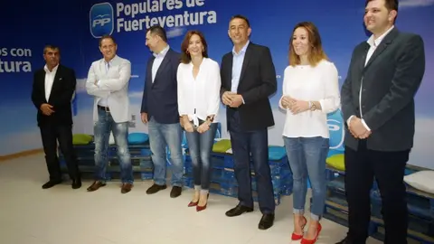 img/b/R29vZ2xl/AVvXsEgwxGv5RaWe9aelISic4mDt23nYLsIVMI2d1FSOZSv-CodZPkmEKYqOzvoSFrDEHbsK-WD7S00r8GTLKM9D1TctreeHfJBoUgZtm8GMh6dYmNMhBvoYsd8pZWWW7hIRDbWmTKgXDInY0To/s1600/18032015_PRESENTACI__N_CANDIDATURAS_PP_FUERTEVENTURA__(1).jpg