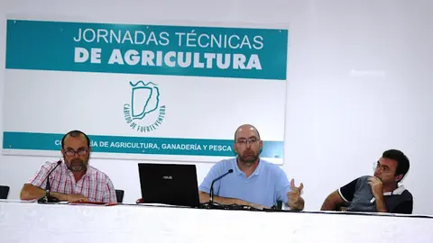 img/b/R29vZ2xl/AVvXsEjLHVOAy0XEzwoGBNGCjqPv0t4J3KYFXANX22Q-hJa3cUzv26exiMxDlw2327pyI74dHgY1t8EUJ2NxaC1Px8TxxyLvVjlqsBde3IB1GpMU4YouSQsjnU296gd5vVimn93wSaw-fbuBULyo/s640/Jornadas_T_C3_A9cnicas_Agricultura_4.jpg
