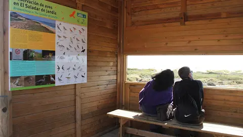 img/b/R29vZ2xl/AVvXsEjU0erc7oBFi2tYUXR2O-3rrX0RLqFmhMJl-BavhGWsx8yBaFD2Kaxz4sRkvo8XB_C0NVD_RjePm5WDz0Il0ijw8vU5jzrC8IquNvOmJRsV2LU3EJYT5PhsmbHzGU6n0Or2cKpDyM9HIU7p/s640/fuerteventura-carteleria-observacion-aves-carteler_C3_ADa.jpg