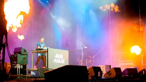 MÚSICA EN GRANDE 2018 X ANIVERSARIO MOURO PRODUCCIONES FREDI LEIS MORAT ANTONIO OROZCO MARTA SOTO PABLO ALBORÁN CLOE´S CLUE ALEJANDRO FERNÁNDEZ ESTOPA BEBE 4 DE COPAS  CARLOS VIVES JUAN MAGAN EN LOS CAMPOS DEL MALECON TORRELAVEGA CANTABRIA DEL 22  AL 26 JULIO DEL 2018