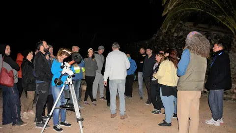 img/b/R29vZ2xl/AVvXsEhjn-Jl8VeUovd_aHf1abL9Wv_DIPgcW4x-QlqAdDWkRQB1ZUF5HsgUAWpLUQ-yLgbp6z0FJwn2B7KMdpHxvH1h08bGTjTQmvBHCyWkGu25VNlLIfqVVzfmzfpEyrVIAUUAdh_FhJGFjS_9/s640/Participantes_Observaci_C3_B3n_Estrella_P_C3_A1jara.jpg