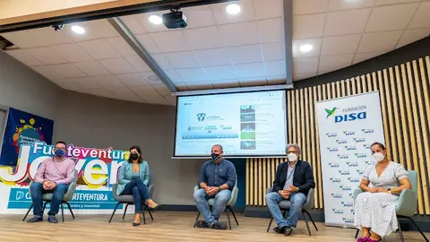 img/a/AVvXsEjfdy_9dd1ikgYslsjuPlIEgL9zUERDNcqG_aA1EYcwCCCjkaeu4gdWjRI6nfCB8pmE1GWLQT68zLQA1m1oR8R2Oy31Sd6DTynKGfZLxIIAM8PuYczupzXFBNeo_2ymQ7qmc2RGM_X3q0pXeoSqK8Z3p6KmATrbYVIa3FsXPsx-elh8SSv-XE531q0vvA=w640-h426