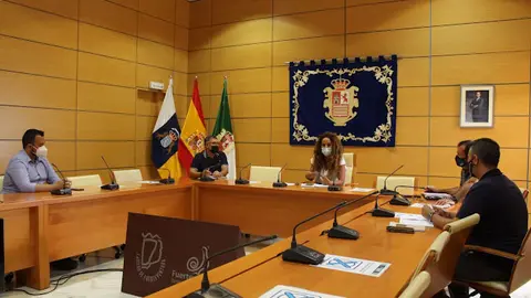 img/a/AVvXsEjwx5KM5iwF0r3jO79IWY3SqYbNbZ06fbruNTUxbIbjYGKmwPHmOEwueyhA5QbLKA2wz2GPobx6m1bB6PXQBjmw8lgyFp8hkBs5b0QHNPoWj56zRLmUTgyOEBWIdIAtES9IYEP-8fpy2XAUojROF2bt4Yj5Mh1YdIuwcTp_JQpvQA2P2WlnAi9ZYTzpvw=w640-h426