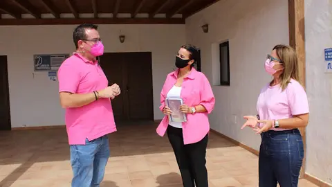 img/a/AVvXsEgRYtCHBGJL93K18_SBz35CStCNP3p5798-c0OB9eaX-Zl3x8IN4P_OyM4GD_s8d8jWa2XvHGGEQAhy-QkZZATnMt9RWZtmCSJxPFuXDgHg9v9KjdKZ_QFOGW23ZR7p6nzgNIeczeyct5NEuZ9Mfx1hoAQ93KSf91vx_DvV4YHVR8U3jxEXFwFSNjspXg=w640-h426