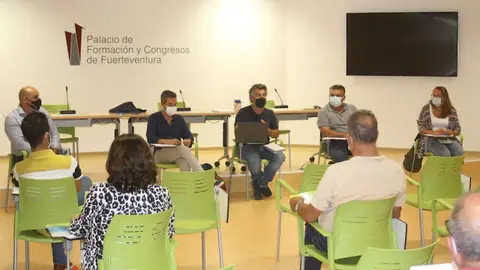 img/a/AVvXsEhX2fxcF0bd4rlKgqDxfSXy5NX5ZTjJBeW2Qw3HtBCNOi77U3EodbAnDMQri6vmDkwzWkxCmjsK8_8Xa9RiRob77zlObENPOM8fkWIfBspyCDUZgG43FCvRgFzYphekWGdf5e3OfRLm2CYV0Rgu11CL_1HDf-sYmZEno8791wYi5PtNDXATULp5fr0o0g=w640-h426