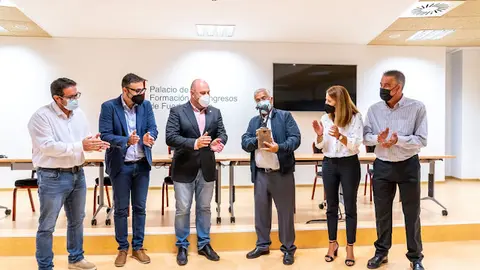 img/a/AVvXsEjgq8Bs2oLhzr5ZPmv0NmcPIFQxDT5IyA_AwgI05AoDUnJg9eNRO9vXC2zCzs5n1k1yziBkruwr1l51uGLRNmZRV-EYDqjDFfKQLgDe2eoGXP0n1gIziswUIL9RfkRzbMJEUnZ3d_yxUVo45cVAaoeviTW3LJIyuDxU0BljlVhrhB2XJHo2E9r2Zff2PA=w640-h426