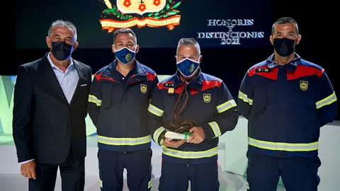 img/a/AVvXsEjBoip_JtP-uoFoR_znCDs9kmANqDJy25jdnG3etV3yB6gOjHr24qzLdw8fhb5X5b3gxGyaRO9UabDLqxpJEytdvfPazudRqudYl1UmU-mW_zfkB4pscGftr8oldV0Co52a3D-xnamQ4pYGXyxoWeQyswqHEe8J4oEYXZo6HOq20nYx11jV6q7g80s1IQ=w640-h426