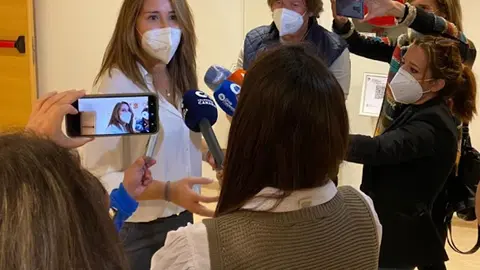 img/a/AVvXsEhr5UQ6ZQeRdpukNxsed8OAPlSYr50k4WP5vTjNcQ2TKjtEM7xgeeSOLY8jNlgHw6VQ4XVXZuYyYBdtYmFleQ3q33O3D0_PejrRJzj8YbIYl9DV0cx19kkA8yWipbAbPFWWkia8YOhBQoVeNt0nVukqfrmu6BgS36Ex01yAmFL0tW8PJrOatUJMqFEAOg=w640-h418