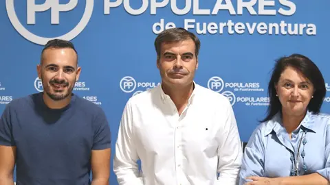 img/a/AVvXsEj_Y-Um763P1cFraCA7WYm3DSSq4XR_2hsgxxgH2tnpMhrvRakD6GVHjjcFmiRobnWoN-WgQtY0DsdJ2yHHNE4feUqikUYNwV6YevYkV5XqsnxYWM6_LsMWomERASmkhUjMyOUXw-glAxGW3izY9t8Q1oU_KuztkSUZWZCCx6egNHPV9SprKpW9RMOSkQ=w640-h480