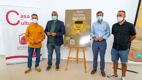 img/a/AVvXsEgG2g5QjBBJwYA-33Isa8iWGZ3HgM7IO_JiXMmOlNoNE1nUcVmMybgA5gxWRuDu1DBIslZLgcg89ttTYXpV5_7BGEB_5rDb0-Ma08J7MNjyT8C13VZm7DJn3NxE-afBGU6GVfvpsifKJgaReZu9v4RRk1mXuR8Sswt7Rko_y7GiI59DcP8ZYerOswpg4g=w640-h426