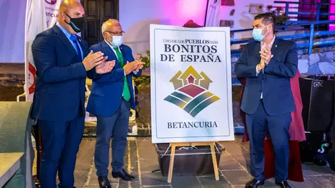 img/a/AVvXsEh1zgewafJGsE9Rn9MiLBf1eKUSwaspSsWMOX6KUlb9nCMc-p8S5t8b_QBP_iT4It6EqWJAHb_VnAk7a1Bxl4s7g63hemEcc6PcDslUi2AsNl76nvSm3HzvaO0tUciucKIztMmpU24Qnn1NfyQbNVgzRgi4kFKo8McuL4QqyRSFaF_Gthjo9PqMmU6Rrg=w640-h426