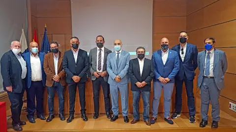 img/a/AVvXsEhICM4jw5DXHVGkdHauWZik7r40FoiMGriehA7jGcvU9Mn9lfjqKoOmA6p0Mk3G0RWnxC-S9lmrDY_-cPOe8djlX5Pd8Do2d0wLiOE4g5rF_CYrJHAGanGPJ0Xx0z2dW_VMq3YeseKfuomUytodPzpFtm-kEAfO7FiKHbqUvhdfaf5DSZFgnsmO7eiJOQ=w640-h426