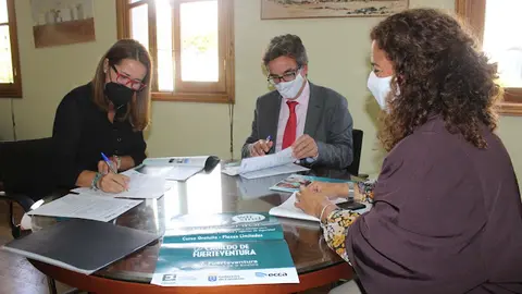 img/a/AVvXsEhbvGBB_tP7k2DnQGNfGfMvwn_gSxnONGk-4WS_8y60nimLVwzXeQhU4xLh5v9I3SMWIOv-h2S0JcGMkmSMclnfNRT1KPTbIwE1dqLkMmKcFVZcG-106nq7A292IWNjecMXpaEr23Tpkyymnd5EwlCzz37Sc12mN4yKC9RkNA6L0-531o_GPr7817VnXw=w640-h426