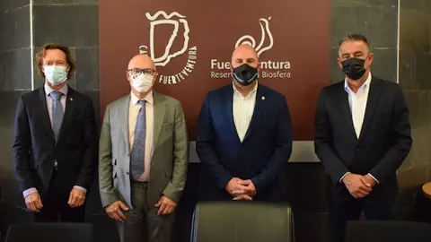 img/a/AVvXsEj6KJrvbyG12AQQPIDGI2fMfCs7XrOcN6KbO-XnHxeWHJWcE06-PIU-tFhsEZhfRTOnakRLL1-MrnD_POMtaggPq-LAG5KQrcRrvC4B3MwcgBWXUgEstA0fzYof4wDuM3BNTzhDLuJHTG7P13M0g8MBhcAF3OJGxjknlAjtsSGmzqM_HK4F_ohTM7gq3g=w640-h426