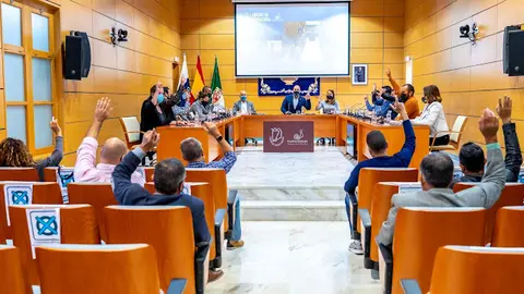 img/a/AVvXsEgQ_--1davZXf0Ldm-v0ozYNup-QFq4rtBaIToU9Td01pBfbCjCwMNF7InaFY2WdtCXlkO3xS_bP6597GEaZJChdBzn6T28_iofZ_BNGeSagarOLnBc2hPd1CHKQG9401Xk67ZSReT8pYyBX-sfDp1BnllYTS6VPFTTvxYtOABEEqRFsEVFw0sBMz6Exg=w640-h426