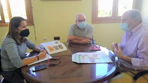 img/a/AVvXsEgnEXp6m7PqWivKhIephMWOGEn9jHxB7zj5Ic0qq3NO2lHaNZ6dgV4YI9n-rgo6IE9gPtVygCFUe3q7TTu-KVoEQuxMoyx1XfTkd0lk9DYZKBbYo_tOPDXjIRzSXo9n8PlQFirY5uEC5qJ7SmS3Q6D0GAfUddNStWQHF_bVTIIG49JuGRaQ9yJk4U__nA=w640-h480