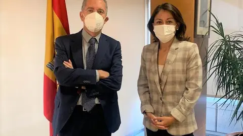 img/a/AVvXsEg3cHFg1fXkQi-p9ptQ7PgyY8zRfu-MTNdJA8V0Nu560007j_gyAC9ASBehol0YHmCtcoOVxjeEPeCoObMgea2I5zze_XKj55AsH9iGYkQIZlXmVQ0PM0ygpvgePK92fbnn0XDj1t_Uo-ZoVmxTnb_JfsiafGXYgmEbcwAJ9zCKXo1uefc3mTlWUMifGw=w602-h640