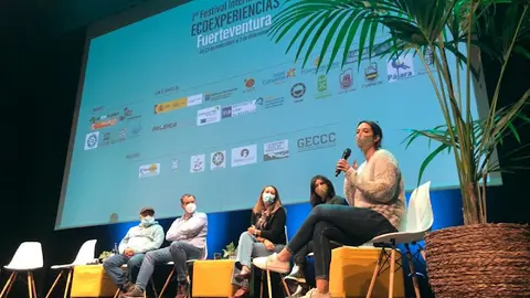 img/a/AVvXsEjkfpqvPsYMRUa-tRYaXL7aLtfc29Xv8CJ4EK0bhBnfDFIx2M4eW5LxTPHTCb0IvAxdn4dHnK_l_rvtlcxcm-usQb25sXlamH0GkcNR0Fl8UgZ4Q3B3I80bHvn-1JOW1oQR_1sh3nWZbXXfRNLhRErGce2K57VmXoN2ugVpzc8P0GfaVFz-9QpI0zARZQ=w640-h480