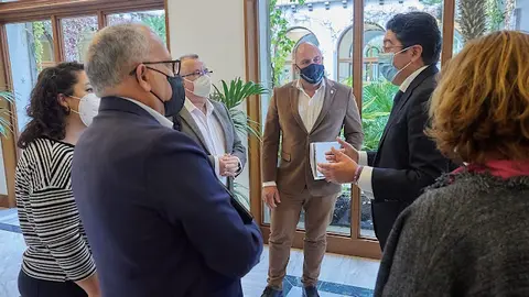 img/a/AVvXsEi2PkGaok07cWKv5gGzk30YhrSKx65Ga84-ismDsEyNSeJi682SHPWrOY1vMFp8-PeYfzoD0l4E5LmQQpJEn2kkG-6Th7O-Ddr4mP3RnBNJeKKTW4ScrZ6TLhU9aSoH2E8wrxyZjdzeMnVgRBD-mKt_HjWAXEPV_M3agf48ovkOXWD-iDY3R9GLHPGYcg=w640-h480