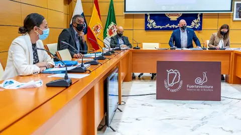 img/a/AVvXsEjKeF_C12ZAole6BoUOcWV8aqxqMvWIYs_bzMoLTcwuYxpGMhbQnZzzH0-wt9MWC68i7iEsIproIHEBeppOfQ0bkc9NdznsfPfzOtVuK6nvLWXaTqv2oLDiui5xRGUhLDgQfDqmQMSm9IseEK9DSZjFsPxTe7yGzkEuqcj26J-p-BBHlAcRzOm1KT7nDw=w640-h426