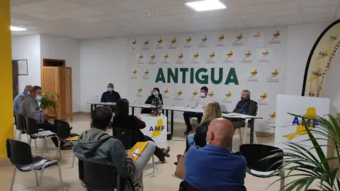 img/a/AVvXsEjttcvGFl3wr9kDlA94G7FvKi5qtQib5yVIvVZVTlgaii_pULqXsWxtCjheD_yJG4ai2-fOSIJPDF6pe5ZJXRrqAgwPEKbSASuifn828m51mkX8gjovnTUBqgt5CQz7LyXNQ0DYWPthWgbZknZMS1_Ya4fEmpq_kbqIFo8WsxoLZoQ7y0BhN3fP7uMHYA=w640-h480