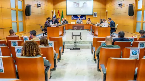 img/a/AVvXsEjSViT_U-IamV5mCmg2UjSKWcAMjq3-T8s7csOjAX7Z7O6GSjQwd2uhwCcagdEH15glde_f49zBw8p3dQuWfXLJY_TC0ZxVHWpvRhKqSUTjgn-7qJHmi8QvZTma17YVc88MUKgoc4w2mAxihIJpBncA6LwRq8pUgt-ctaHdfNcrR__aWLyycg3A6CoKYQ=w640-h426