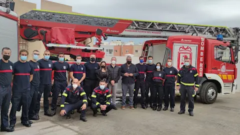 img/a/AVvXsEi1EtCV8z3Jpq4mN3mzS21iPdTrSFDViiZCXawri2to3_TjtpcFya1daWKIVEcnxvKYLUFHRmXI-8s655IpLRCQq_1jeIZl7p2w0zDfUozRnnn4CqChhNvxbIQsNSaFnc-rYj6rR1hDPUxL11sG7f0yF9OUV56p558aWKWaLGEuG4_IGC6hghlfdRtk3Q=w640-h288