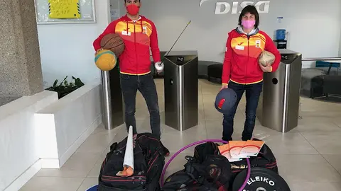 img/a/AVvXsEgH-NeKoWTYegG9CWDLNN9pHEDIELwRZETX5UKXpj7PrN5QT5Yx_ZeMyOt1gDztAkAkcM3P1fckICLEzlARot1ZufundnzEDhwlhpDVTONL9e7zNn06XBGfoQWTJrfbRC3yAPwH-QJpQ3bXXOSoiJFdamSaCBA75rzJnZVZAfzLRotGZ8RC60IrsEj1Xg=w640-h480