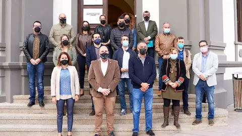 img/a/AVvXsEjlfjbEiSCPghJ6SBQNF3V0NacoUQcvU2NnRLPS5YFXH9Z5FLwDbL8BqRrWwyWbdks_OT9cfk9lW5j8OGRVJrrtoGQaKNry5pP3xFwHI0NWO6MChXeqtAElMWpROFzzP7WcA6xYob9-8DXeuYla2Q_qL3WnIAdVkfjMXHRoAJpqHk94WyNKTAqzWFmtdQ=w640-h426