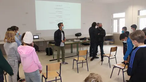 img/a/AVvXsEiyxQzs1rUnnyPu9x6NQDJVOl7biT4Asc1alekHvVsOnw1UHzaFCoNo8mDpYNRcbt2QHchK7H5-P2CReUO8HpSpd8B1n1xWlHl60_r8hXuk1WD6YP6I_hTput05DvjoXHDLs1vqvjgIOBLG9bM-BUZdT3o4ZwFWX9MWetUSBmKEiyxyVCZ1AQJg0itJmg=w640-h426