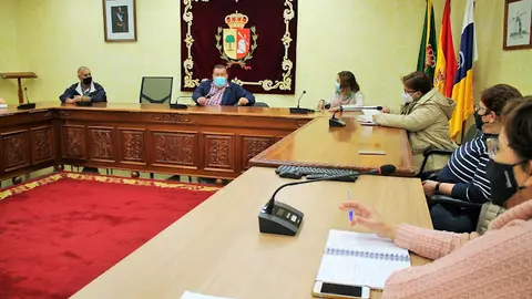 img/a/AVvXsEhob81dYfks7eUh1UfYnOxIRfYnQVGwPjlBOQtTZSX_857nnSYQJLqmYAMO_ZOciUTKbmAIG-2lsb7M0F_qLvWjSAwCGVAohneEk9096Yhkxe0Vd1lFcwN7Zs3UkYQ_SjxCL-xjVMPDlnAMdA3zyKTjKvsklfSC9GUEkaw-KJfKEkcPcUsqwbP28Heczw=w640-h426