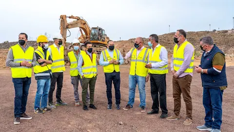 img/a/AVvXsEguXowUABCie9GvJJb56ULWyE8guaFDq0-sx0CG3H3NwyOF3GZRczxVSKvAzSyUCxp84aTxUcnTAV0dcuYuNLzhXGwnuY8sfYeAfyGWU5FZqKD6MbkJuzb-47tE7ntpebpfc5k8VbHbaG9JCpN_ipU-577EisVG89Md4SZRRnFzunSr1_-jcnarRv5sng=w640-h426