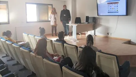 img/a/AVvXsEiuGDkBUFLsmpvyPfNhpZKBgLtR2DreloNyM68ecqt7_5DmVbxM4tbkuCU1wrf4o9jnStncxuWb3wS2bDPOGXeqWmAVJCEDAfLnH2d069XdUfUGywi1PXtCITkBvJBRyAuzHPwvh8KZn9utNwgnzOBXQl4SIxt5PTSPvoIhWWLfahUQstytb63bro9DXw=w640-h432