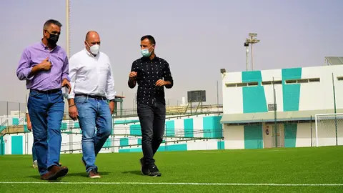 img/a/AVvXsEi5-KlLgibf65OKLccO1YHJkrs-BmaKa0m9c5PFrb8JKGge56zNljFJ2HjdXuqLurjt6x1DEr6A9Krec17CK53mPZHyjjibrldAWm-duItX9w4W-Jh3mKxhB9cIJ1EUDfjYTHxiQiWHuFQUFf9UyN6JGzwfrl2139Irv3SzzhJpbDTV7Q4979DPcLeF_A=w640-h452