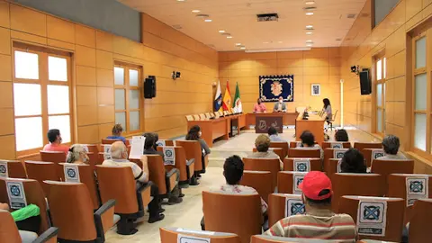 img/a/AVvXsEgKsTXN7f-TLTekjOXXwOwd4BcreNU22waq1N5VlUHW0OACNZduyxmG57aDANodCNfUIzOZUwMqhmGaMH4bzjrWWh5C-DCaJ1BCfz3-3KyN0-5MgbJXrRBxxRggnS0dS1hic5aJJCBBDwmG9vrDuQcZCCL6Tvg0lZEHa9IzdXdEi_fa93m9bBFHccZf3A=w640-h426