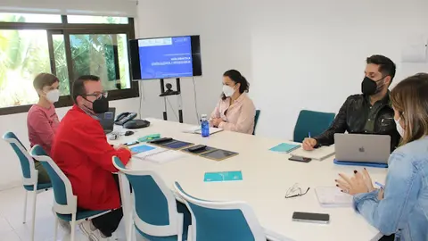 img/a/AVvXsEigHDO6Bo6OwfUnYN_gpiUCZyhc3qA6IuK-b7WZ0_7jUMBHsyNR2rhT2mfIdrdvkb42lJnh-52qlb-k6QJdLGbQTjSvbAtrwegzV0G1twRfRHEhSH0NiHDjZ0-yT2kT1ezSfG6yx4yHoYNW-0c8lcFwzbem3pSxWzU3xexVPw5ZUZHyj7dVz2slqL84OA=w640-h426