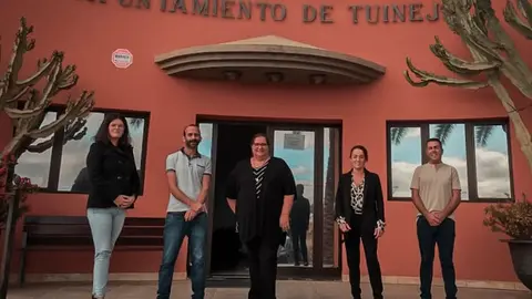 img/a/AVvXsEjjV4qrM8GBjQ7NXJej1MoR-B7YcReASnIhyrk_y7cj53wLIrq6t2ERyblLvOrtxaWt2crOpYi4UeZASoCgIAFGdtTNVihPDVinl_es_6jXAyPx4O3x3CszpHzk4qMGHpcbJXs-J16bra8RlOwy2oqgiuaiuLrPYhxrYtBL5tLtmY6dPCFblRSmXivCLg=w640-h458