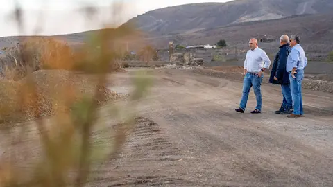 img/a/AVvXsEgIl_RO0P9MegURjzeYfKqUAkDTp5Tu25XIsyf074w6Tz4nwPj4YTEVwpR_uMtELFStsHiFrCWCtwh6E18V-qZe-5Pl0bTGioYN7nqP1To6Gp5i7XElzxXXGPD-wocwntUnNPyzKhiOrA8qXkHWBRoMyBMEFs5MagoQ8NRpfsqMBt1PW04L6qRLr9R2gQ=w640-h414