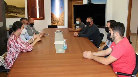 img/a/AVvXsEiNAFGgmaGRCGVvTeMFyD2NTaKs1OrDJprkQJihWcvbjXktg2xvsJXxMRokKMOZk9AZyvp_Muo5t9VKONE3qVnZz9kL4brF74natoalBXw5wtNhoDq2LxHRviZsBWhy4qFwTvVUph9Idd-yzleK74BHagmj9TffSW3-2l9sN_eJL-KPC88KAC40tHdahw=w640-h426