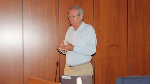 img/a/AVvXsEiIJl2KhSypL1W_ap_4n-HJIVDS4X-QBIqFX5PmBitufguAuLWCUKAmYxN4gjDTxplZuraKGPGKJMmLBZb4vGoLGB1AlAacQmJgkTAbCPhwA3ZZEBuSEdtpmN0foPzoqCaN1PT2aJ0D5eyOOyNy7HdCvLQPVbINu7Lmu4-P6oDRhjjiMa4QJmG1C2Jl9w=w640-h426