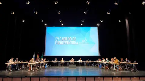 img/a/AVvXsEhqnRgET5xh61ZjO-QtFDfF_awL2uznD3IAdxHEUrWuPuJGXk9d_x8V48MojAF_xN_JS02yScPq3R0G872iu5Y9hqhq56yHtc3lJYgCh1l5ukvsyPaWqxwYwfJqvz85SubinqxMyF-eVihRH9HGo1OvOz0QIYcX9iM2eIois9jxLwRQcGcAyMmFIVGCBg=w640-h426