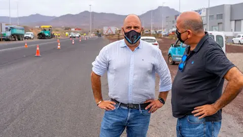 img/a/AVvXsEjMrb69qQdX-v8Awh9_Ywa2gZKXFKg0dV9p0V3b5MxRTERirEjIyoyWBPS0ypmPfwIpLuQy2vcLc2sxfqnH0Zpu0ThcQF0_GdrhhGUOeM1A6RAbNGl6IXirSGnZR-tEMdEbyMBofZf0jzn5OlRlBCIKjc2AYjvflHzTWH2Ihvb0-wMIm5P7qw4OJ9dqgA=w640-h426