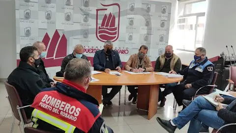 img/a/AVvXsEhwYcy-GiqkSoKDjuFfvfmKEAe23eBWRQ5Vu9xPI25dqlnLaXT4gEWNSnejTlEOSshQBmloQbIjIhtB4V1Yk13-Fqndp0X-4QKd5oTeB1-bHnrmW-zLYSnbn63ShqVYnSKNINv8wS6bvq-M_y64GP8UJ4zoEEmBdRjw4_vWtaA1mSU6A7EwGmyLMqu0ZQ=w640-h288