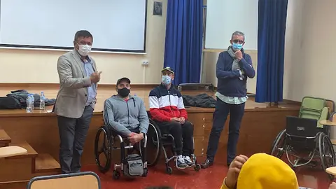 img/a/AVvXsEiIND4DCWoaAo48OUAveItqW_8KrbOazFhfO7L6jZbpPaEeteE45rrMnnl7tslkEzc0yuCZzm2h3ZLhN7M4e1ySw8_6f_7Ty1iLWV5YwZ6wIoiUsUcFKxMKVIWoQJfG8n3liVjK8PHSavj2O1a_fYmQW6oeuVGthlUF5p9y8jS8ogIpQuXAu3HQmV7pAQ=w640-h480